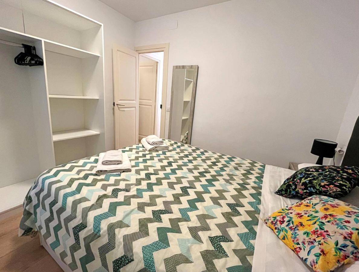 Apartamento Cerca De La Playa Blanes Exterior foto