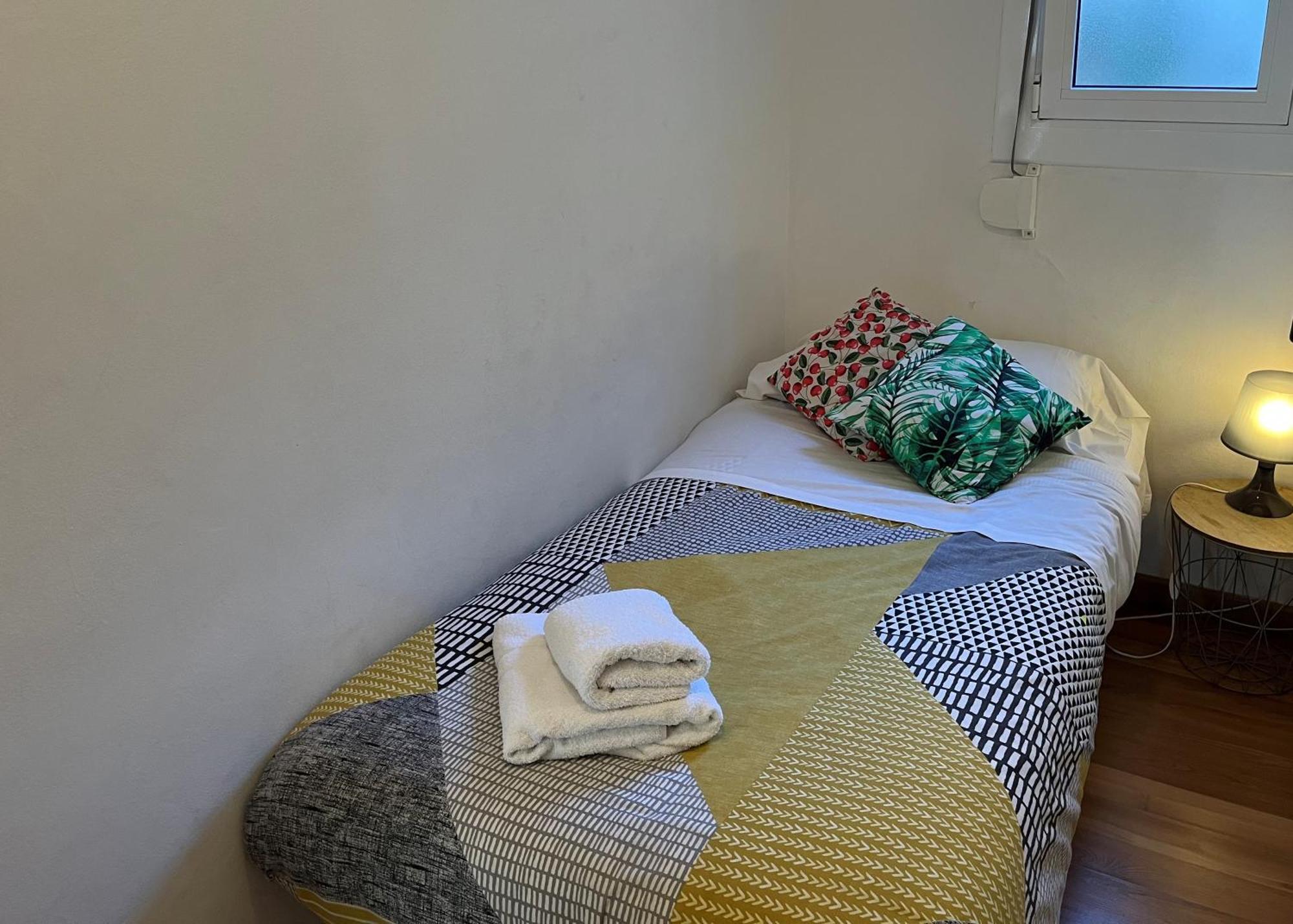 Apartamento Cerca De La Playa Blanes Exterior foto